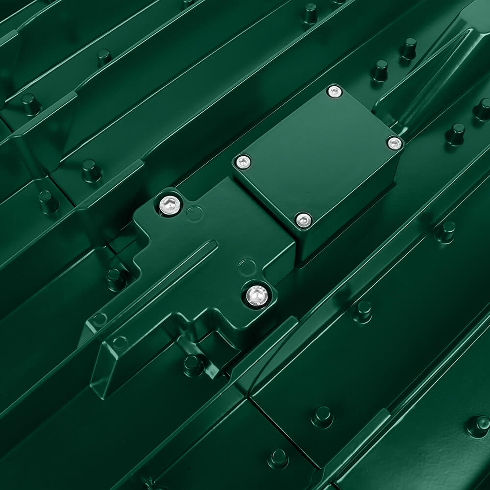 Back view of Konlite Spica 600W Hunter Green LED Tennis court light