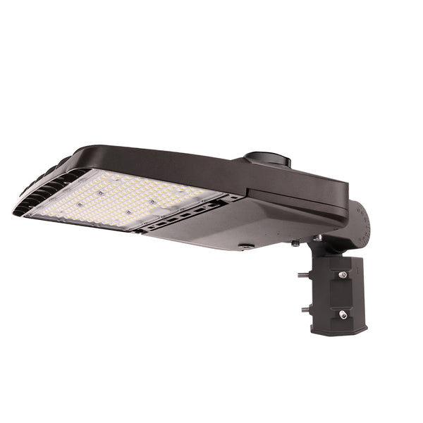 Type V Vela LED Area light with Slipfitter arm