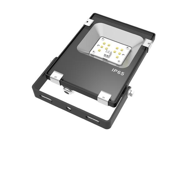 LED One Distribution LED Outdoor Flood Light Yoke Mount 10W 120-277V 908 lumens 5000k Not Dimmable IP65 5 Year Warranty