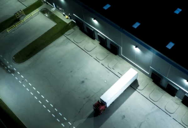 LED Wall Pack vs. Flood Light: Which Is Right for Your Building?