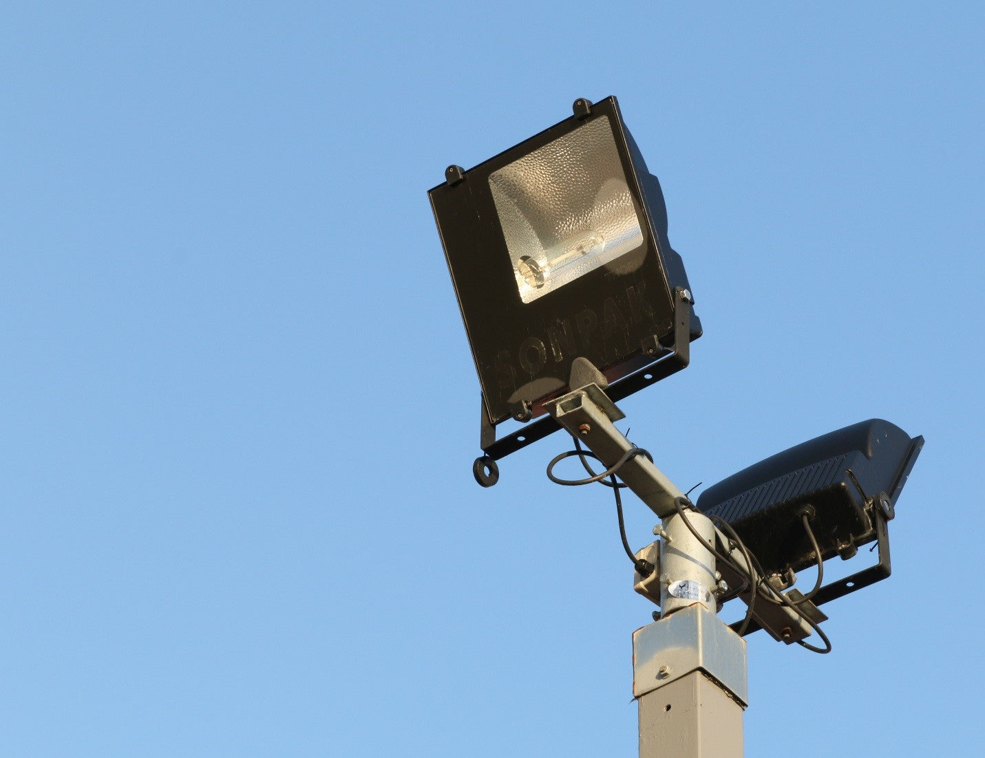 LED commercial lighting