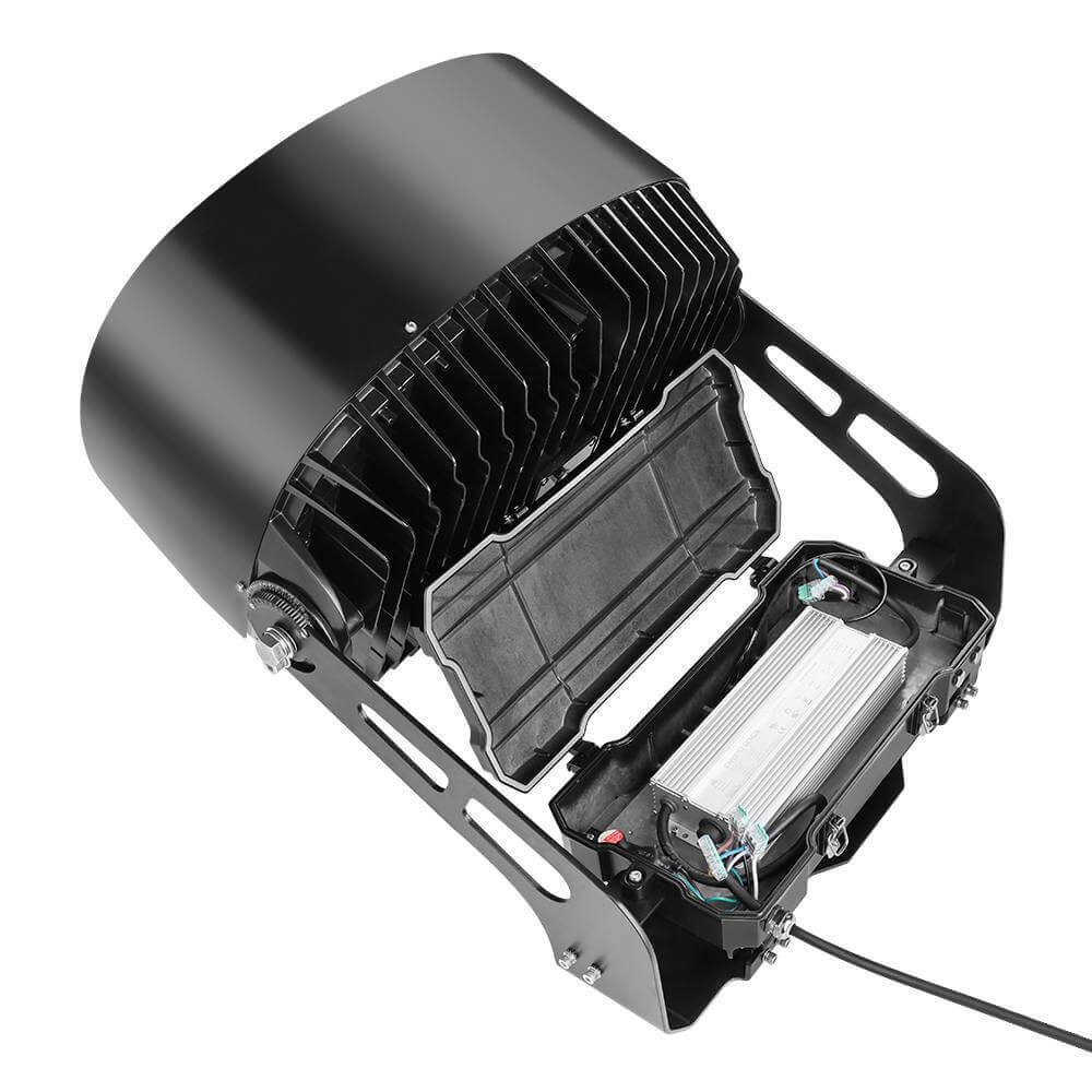 Konlite VEGA Premium LED Stadium Light - 800W - 124,000lm - 5700K - 200-480V - 2000W Equal - 10 Year Warranty